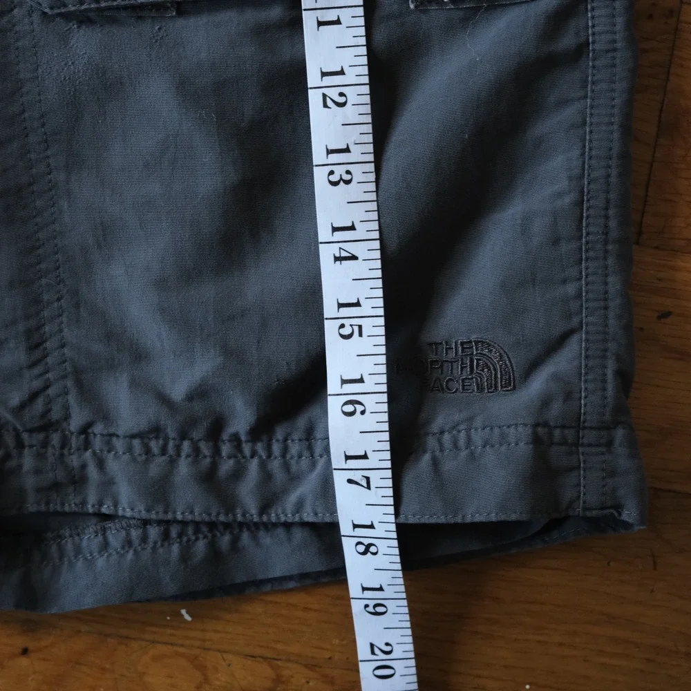 The North Face Cargo Shorts Gray Belted Nylon Gorpcore Hiking Mens L Utility